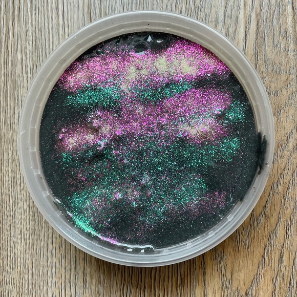 Dancing With Fireflies Slime - Picture 1 of 4